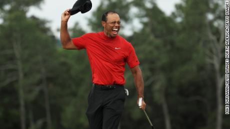 Tak Hanya Gelar yang Ratusan, Tiger Woods juga Tiduri Ratusan Perempuan