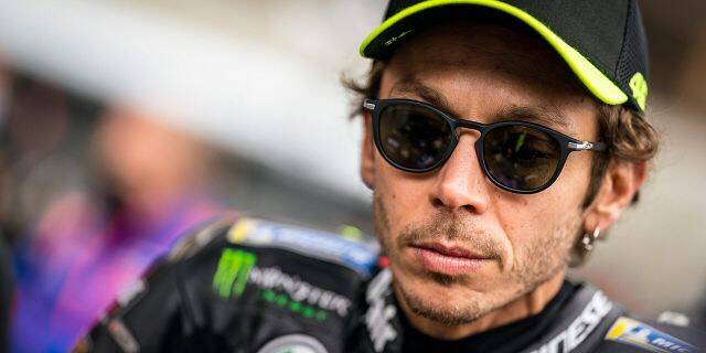 Valentino Rossi ‘Puji’ Covid-19 Pintar Pilih Orang Terinfeksi