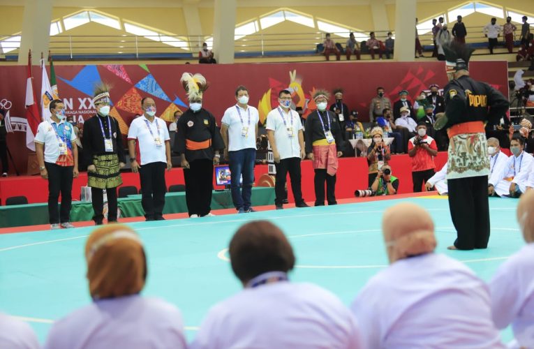 Membuka Pertandingan PON XX secara Resmi, Ketum KONI Pusat Mengajak Kembangkan Pencak Silat agar Mendunia