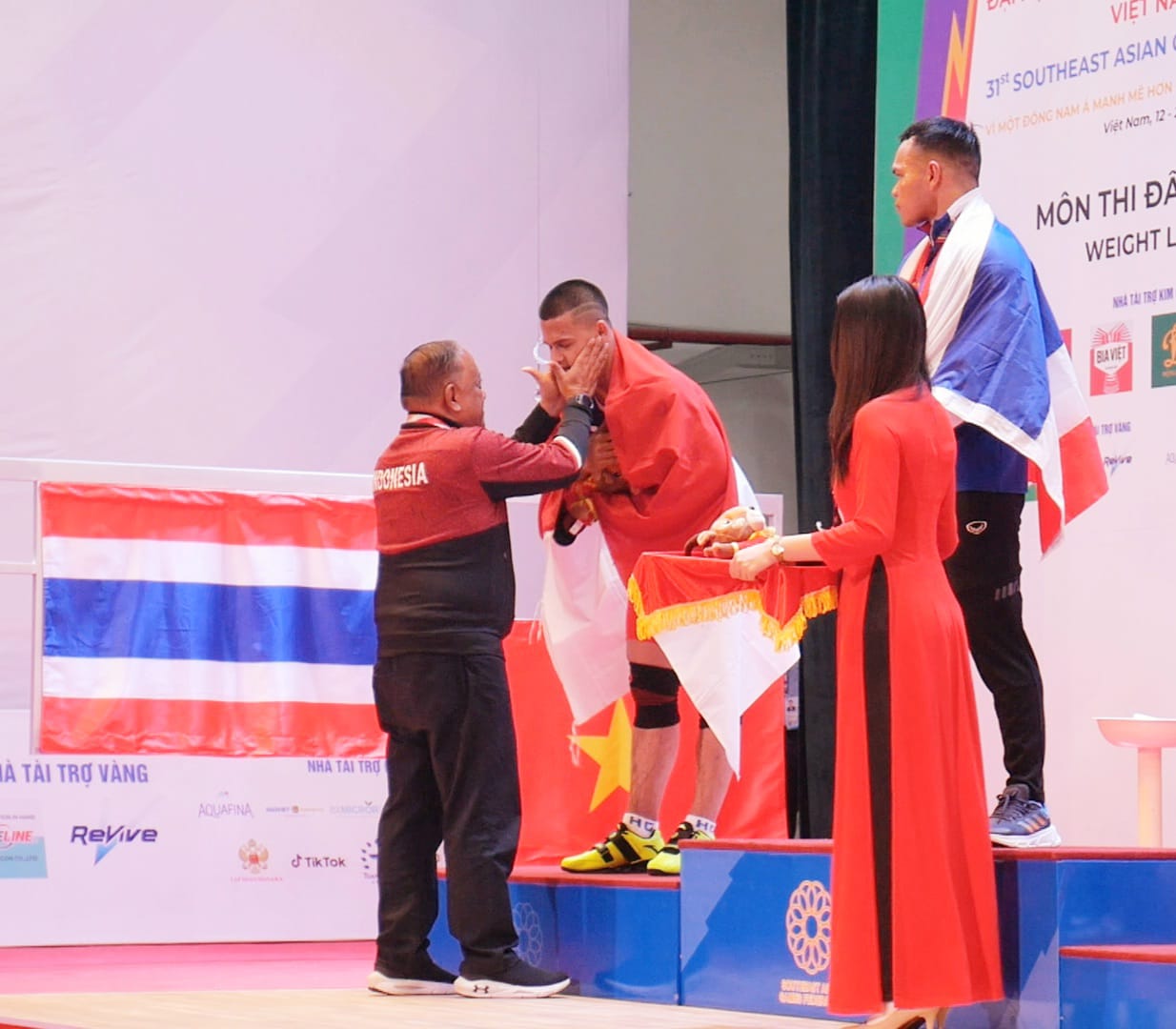 Rizki Juniansyah Raih Perak Angkat Besi 81 Kg SEA Games Vietnam | Gerakita