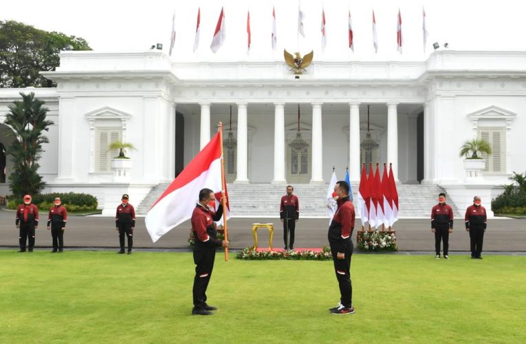 Presiden Jokowi Melepas Patriot Olahraga Indonesia untuk SEA Games Ke-31 Vietnam dengan Optimistis