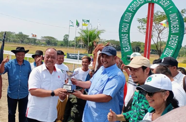 Ketum KONI Pusat Membuka Kejurnas Pacuan Kuda ke-56 Tahun 2022 Seri I di Coban Joyo, Pasuruan