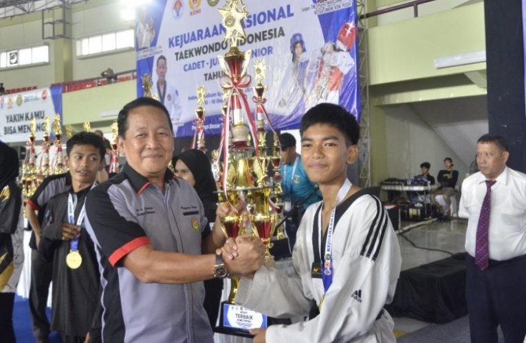 Ketua Umum PBTI Tutup Kejurnas Taekwondo 2022, Jawa Barat Juara Umum
