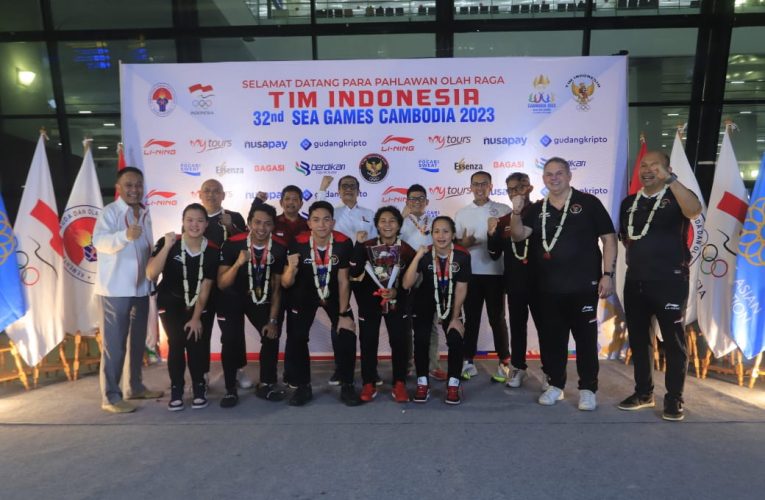 Kontingen E-Sport dan Aquatic Indonesia untuk SEA Games Kamboja Kembali ke Tanah Air 