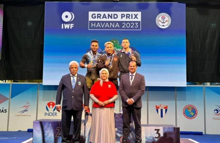 Eko Yuli Irawan dan Rizki Juniansyah Tambah Medali Emas Grand Prix IWF Seri 1 2023