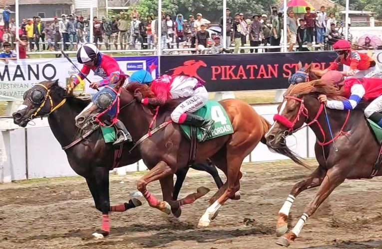 Kejuaraan Pacu Kuda Piala Raja Hamengku Buwono X Dongkrak Sport Tourism Yogyakarta