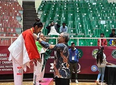 Ni Kadek Heni Juara 49kg Putri 5th Combaxx Asian Open Taekwondo Championship