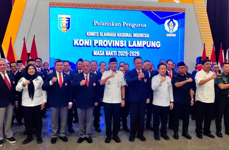 Ketum KONI Pusat Lantik Taufik Hidayat sebagai Ketum KONI Lampung masa bakti 2025-2029