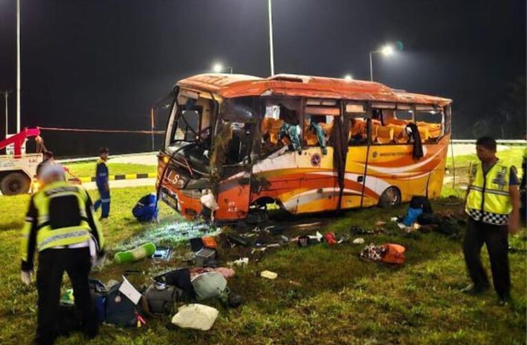 Pasca Bertanding, Atlet Karate Mengalami Kecelakaan Bus