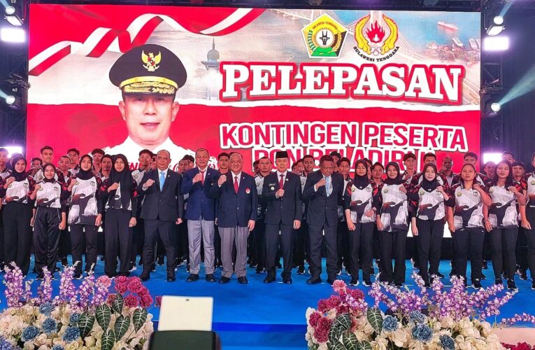 KONI Sultra Lepas Kontingen PON Bela Diri II/2025 Kudus usai Dilantik Ketum KONI Pusat