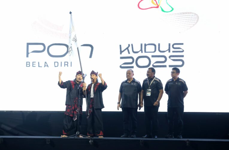 Ketum KONI Pusat Membuka Resmi PON Bela Diri/2025 Kudus 