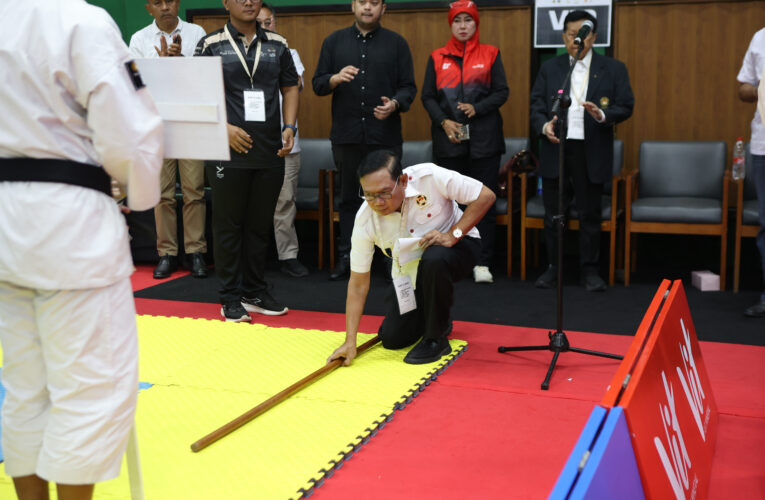 Ketua Umum PB Perkemi Secara Resmi Membuka Pertandingan Shorinji Kempo PON Bela Diri 2025 di Kudus