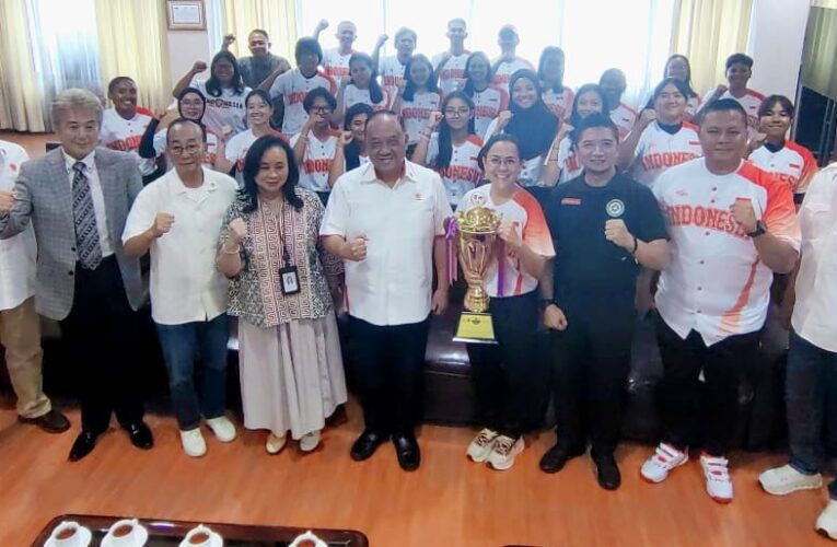 Ketum KONI Pusat Resmi Melepas Timnas Baseball Putri ke BFA Women’s Baseball Asian Cup 2025