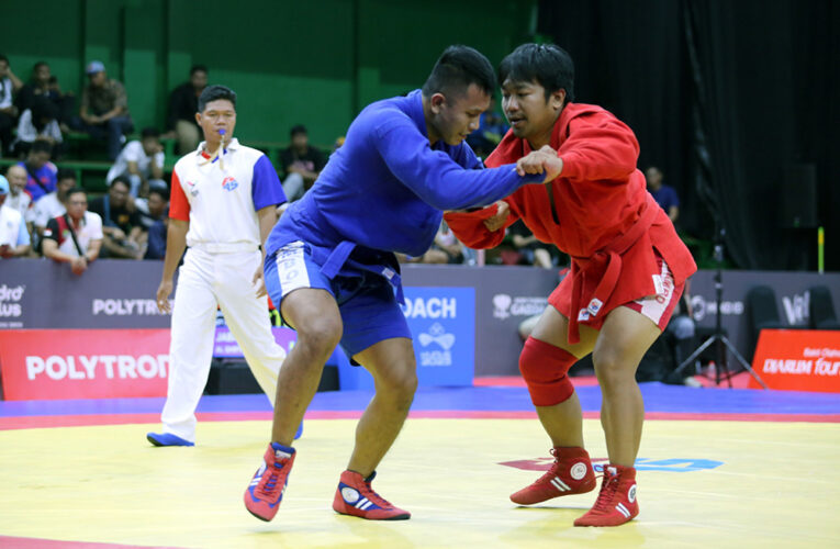 Atlet Kaltim Raih 2 Raih Dua  Medali Emas Sambo PON Bela Diri/2025 Kudus 