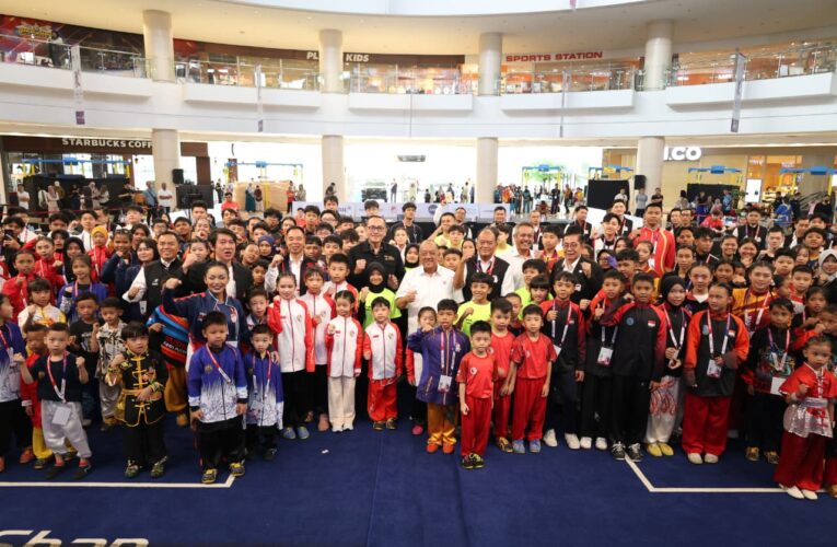 Ketum KONI Pusat Membuka Kejurnas Wushu Kungfu dan Alam Sutera Taolu Open 2026